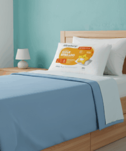 Travesseiro em cima da cama