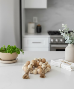 Colar de Mesa Decorativo em Madeira para Ambientes Modernos