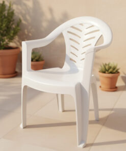 Poltrona plástica branca Tambaú