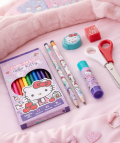 O Kit Lápis Escolar Hello Kitty para Meninas é a escolha perfeita para tornar a rotina escolar mais divertida, organizada e cheia de estilo.