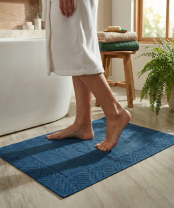 toalha de piso antiderrapante pezinho da Teka