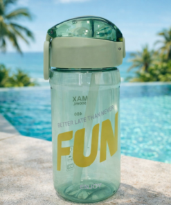 Garrafa Plástica 600ml com Canudo Retrátil e Tampa com Trava Ideal para Academia Escola e Dia a Dia