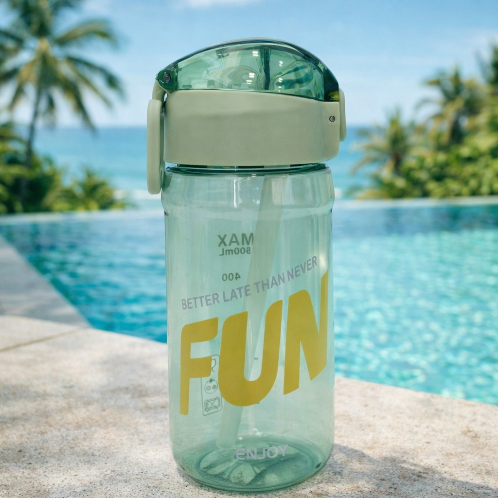 Garrafa Plástica 600ml com Canudo Retrátil e Tampa com Trava Ideal para Academia Escola e Dia a Dia