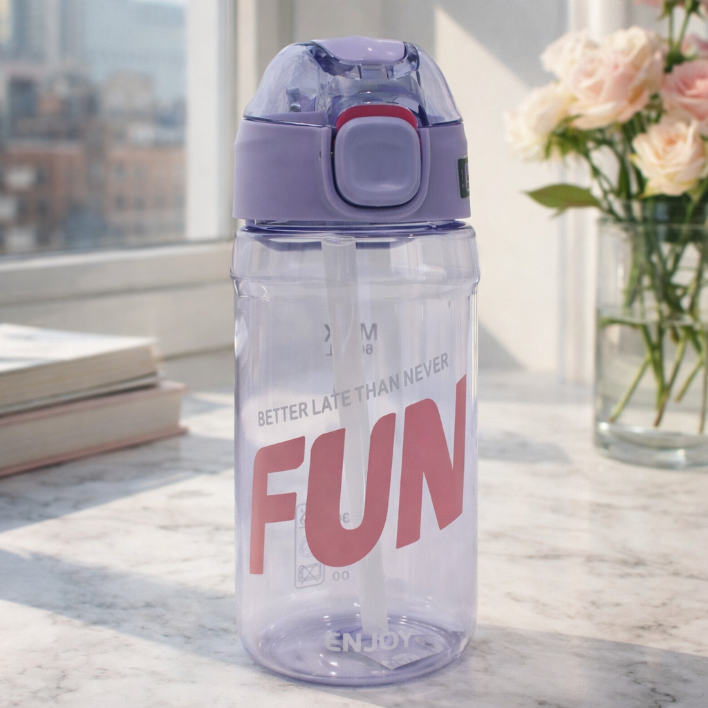 Garrafa Plástica 600ml com Canudo Retrátil e Tampa com Trava Ideal para Academia Escola e Dia a Dia