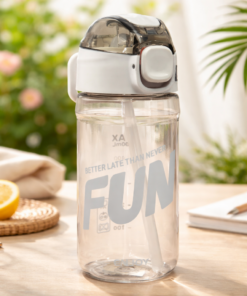 Garrafa Plástica 600ml com Canudo Retrátil e Tampa com Trava Ideal para Academia Escola e Dia a Dia