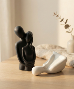 Estatueta decorativa cerâmica pessoa