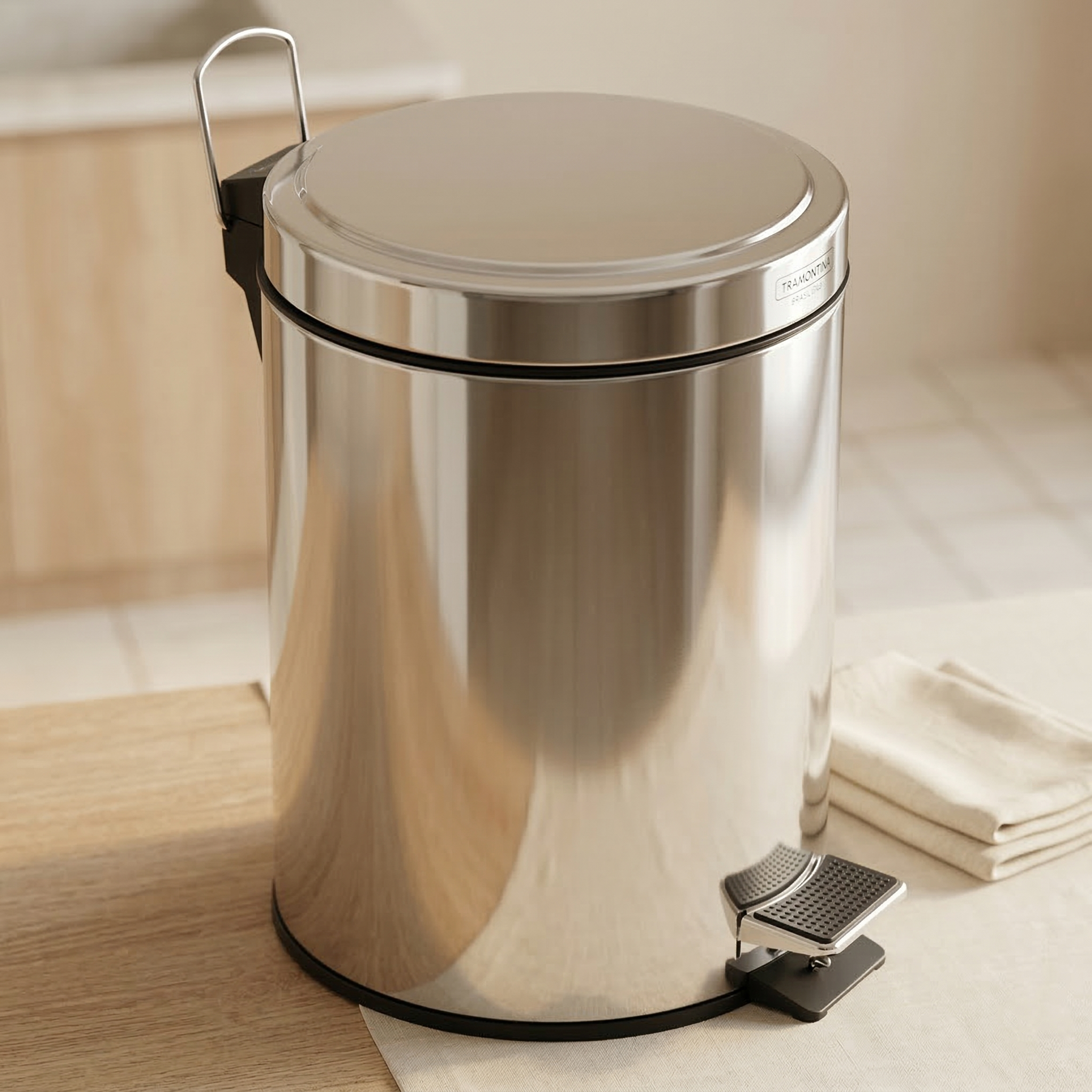 lixeira inox com pedal Tramontina