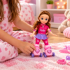 Boneca Candy Patinadora com Luz e Som Zoop Toys